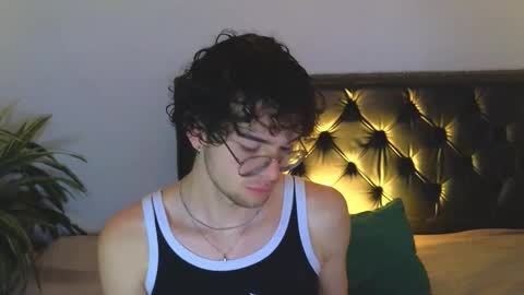 Snapshot of sandro_vitali chatting on 9, 10, 2025 sandro_vitali online show from 9, 10, 2025