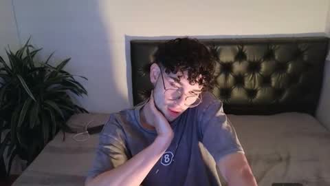 Snapshot of sandro_vitali chatting on 17, 10, 2025 sandro_vitali online show from 17, 10, 2025