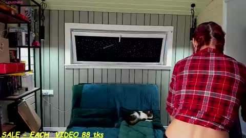 Sandy and Chris online show from 17, 12, 2025