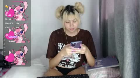 sandy_straw online show from 26, 10, 2025