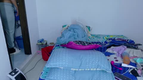 Snapshot of sandylau_ chatting on 19, 4, 2026 sandy online show from 19, 4, 2026