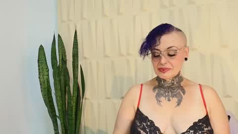 Sandy Rose online show from 8, 3, 2025