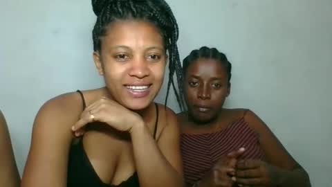 Snapshot of sanelie09 chatting on 23, 11, 2025 sanelie09 online show from 23, 11, 2025