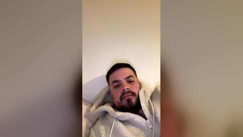 Snapshot of saneq120996 chatting on 17, 12, 2025 saneq120996 online show from 17, 12, 2025