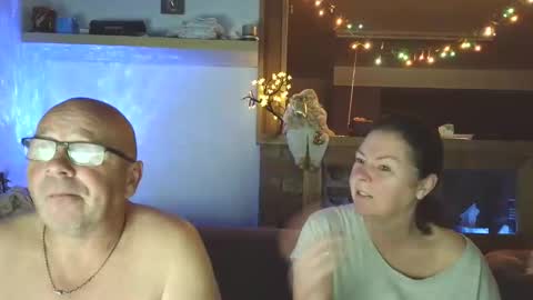 Snapshot of sanroom chatting on 14, 11, 2025 sanroom online show from 14, 11, 2025