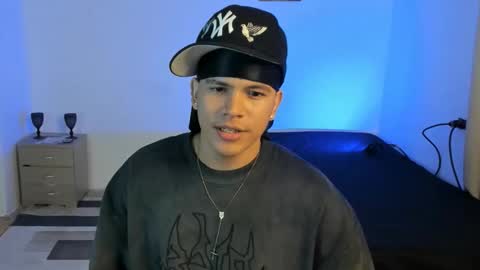 Snapshot of sant_wahlberg chatting on 8, 6, 2026 Sant online show from 8, 6, 2026