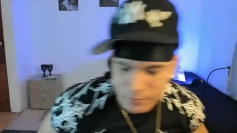 Snapshot of sant_wahlberg chatting on 17, 6, 2026 Sant online show from 17, 6, 2026