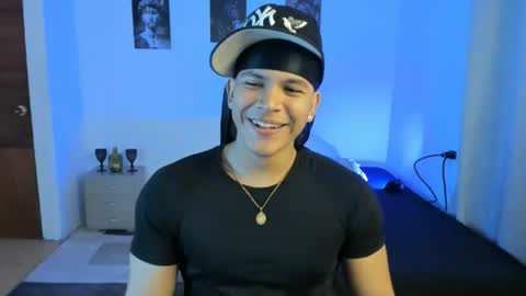 Snapshot of sant_wahlberg chatting on 22, 6, 2026 Sant online show from 22, 6, 2026