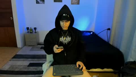 Snapshot of sant_wahlberg chatting on 30, 6, 2026 Sant online show from 30, 6, 2026