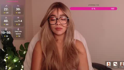Snapshot of santal_oli chatting on 8, 6, 2026 secret online show from 8, 6, 2026