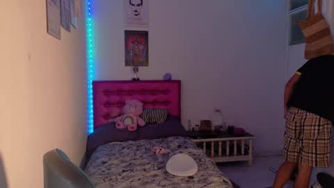 Snapshot of santi_fabulous chatting on 18, 12, 2025 santi_fabulous online show from 18, 12, 2025