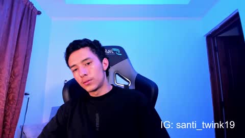 Snapshot of santi_twink19 chatting on 18, 12, 2024 santi_twink19 online show from 18, 12, 2024