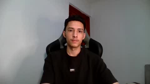 Snapshot of santi_twink19 chatting on 13, 2, 2025 santi_twink19 online show from 13, 2, 2025