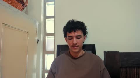 Snapshot of santi_twink19 chatting on 15, 10, 2025 santi_twink19 online show from 15, 10, 2025