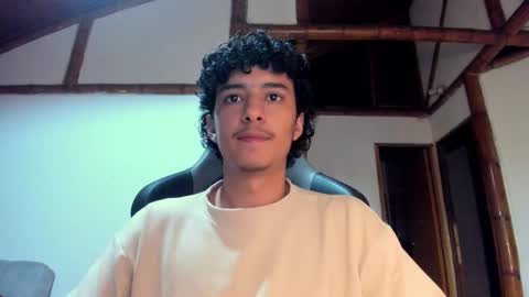 santi_twink19 online show from 2, 3, 2026