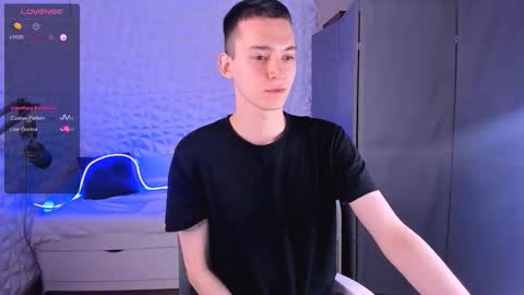 Snapshot of santiago__perez chatting on 28, 11, 2025 santiago__perez online show from 28, 11, 2025