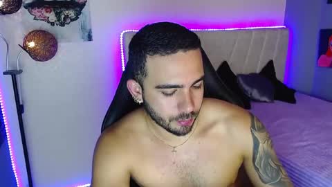 Snapshot of santiago_ferrerxx chatting on 21, 5, 2026 santiago_ferrerxx online show from 21, 5, 2026