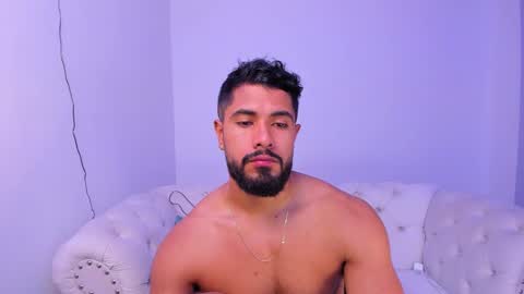 santiago_huntt online show from 14, 12, 2024