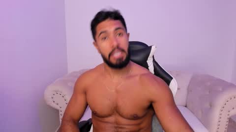 santiago_huntt online show from 12, 2, 2026