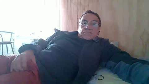 Snapshot of santiago_n chatting on 5, 7, 2026 santiago_n online show from 5, 7, 2026