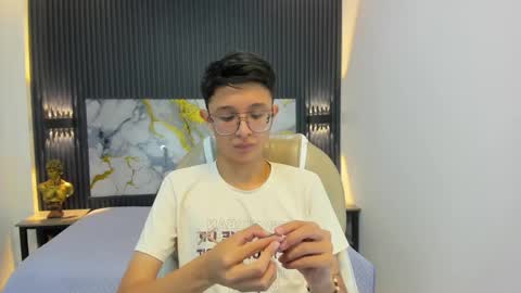 santiago_russo18 online show from 20, 9, 2025