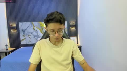 santiago_russo18 online show from 2, 3, 2026