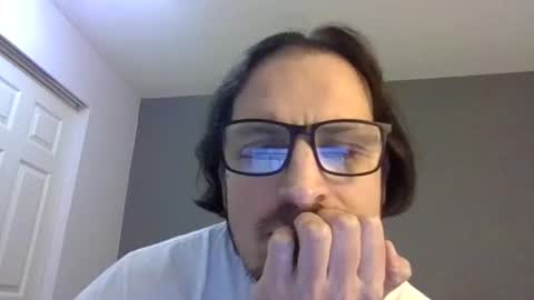 santiagorivera012477 online show from 15, 3, 2026