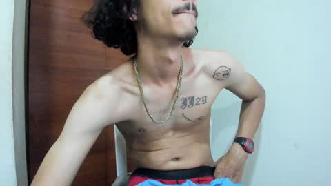 Snapshot of santiagoxxxtreme_ chatting on 4, 12, 2024 Santiago online show from 4, 12, 2024