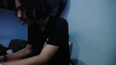 Snapshot of santiagoxxxtreme_ chatting on 10, 2, 2025 Santiago online show from 10, 2, 2025