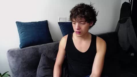 Santii online show from 28, 12, 2024