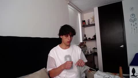 Santii online show from 17, 1, 2025