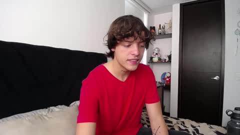 Santii online show from 1, 3, 2025