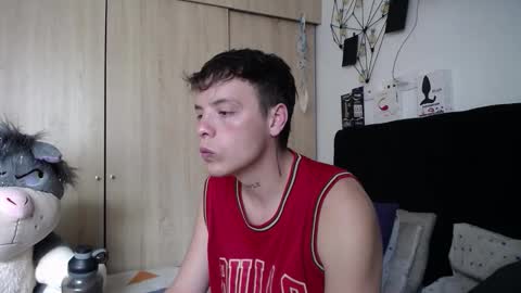 Santii online show from 12, 9, 2025