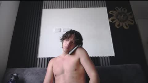 Snapshot of santii_rose chatting on 2, 7, 2026 Santii online show from 2, 7, 2026