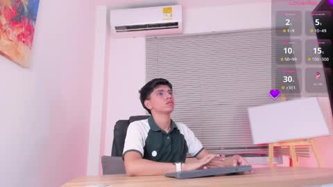 Santiago Carrington online show from 7, 4, 2026