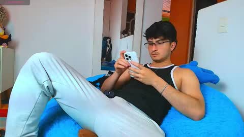 Santyago online show from 25, 3, 2026