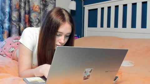 santythousand online show from 21, 12, 2025