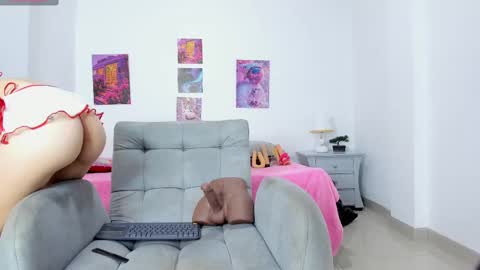 Snapshot of saori_022 chatting on 1, 10, 2025 saori_022 online show from 1, 10, 2025