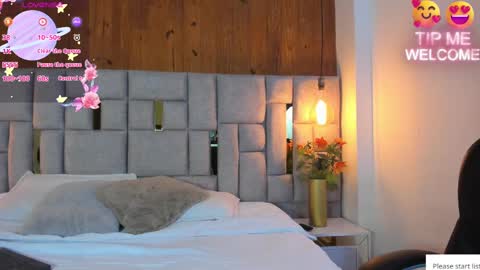 Saori  online show from 4, 3, 2025