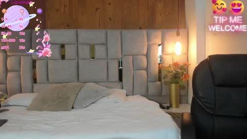 Saori  online show from 5, 3, 2025