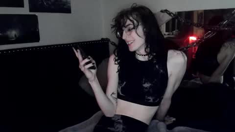 Jade online show from 17, 2, 2025