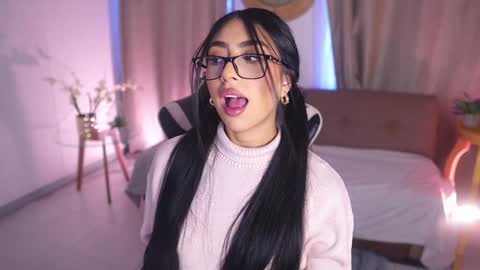 Sara  online show from 4, 2, 2025