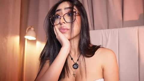 Sara  online show from 25, 5, 2026