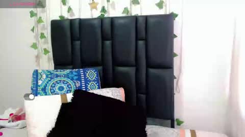 Snapshot of sara_arias00 chatting on 29, 9, 2025 Sara online show from 29, 9, 2025