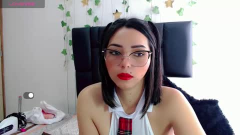 Snapshot of sara_arias00 chatting on 3, 10, 2025 Sara online show from 3, 10, 2025