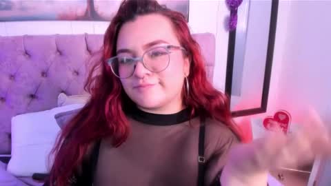 SARA ARIAS  online show from 21, 2, 2025