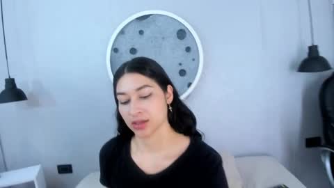 sara_connde online show from 9, 10, 2025