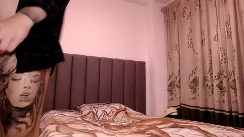 Snapshot of sara_johnson__ chatting on 29, 5, 2026 sara_johnson__ online show from 29, 5, 2026