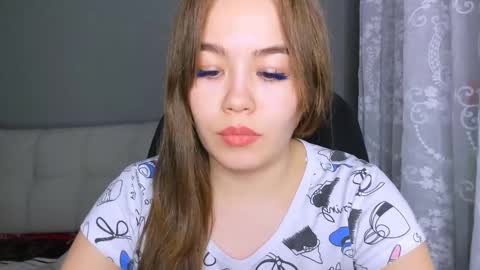 sara_kox online show from 4, 2, 2025