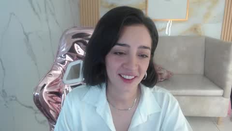 Snapshot of sara_lopez_s chatting on 10, 10, 2025 Sara online show from 10, 10, 2025
